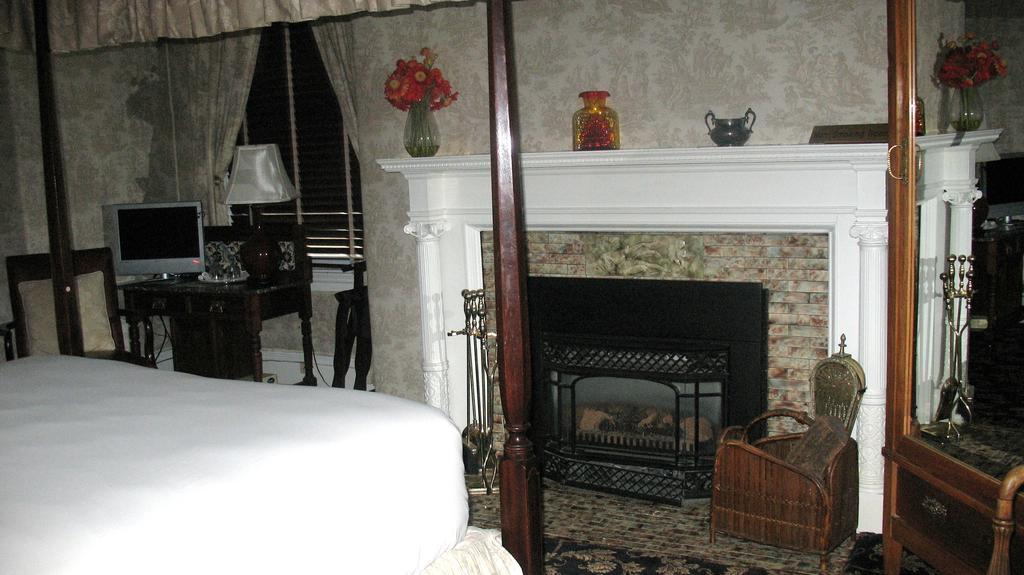 A Cambridge House Inn Εξωτερικό φωτογραφία
